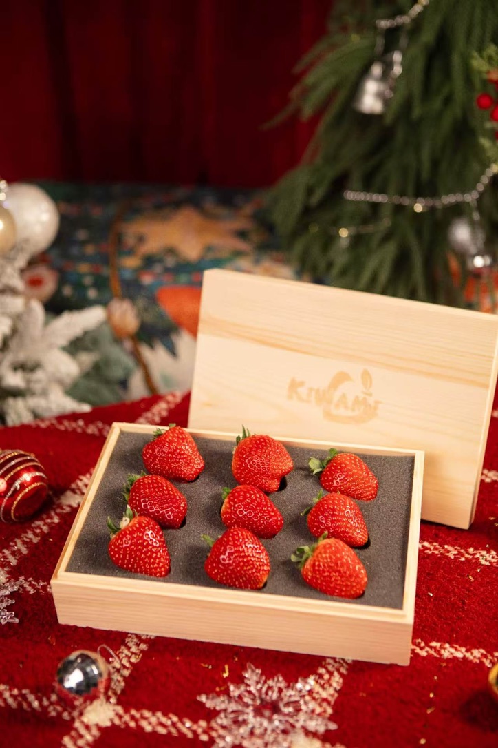 KIWAMI Royal Queen Strawberry